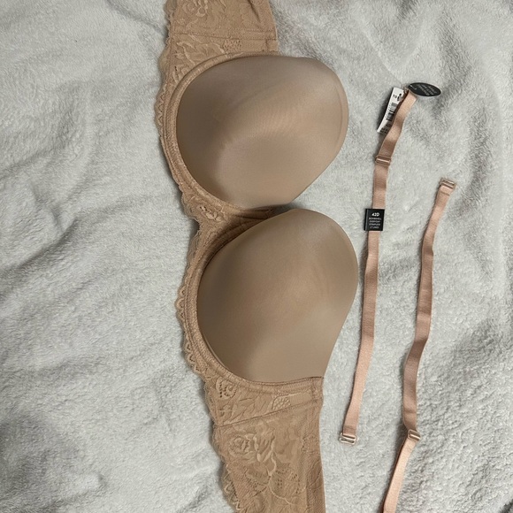 Torrid- Elegant Lace Underwire Bra - Tan - Picture 1 of 2